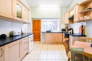 Photo 29- click for photo gallery